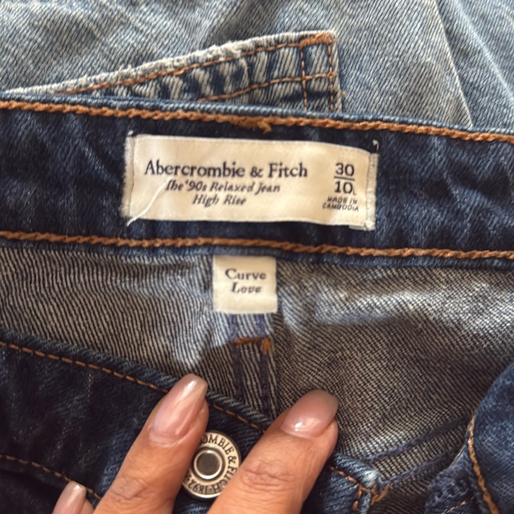 Abercrombie curve love 90s high rise relaxed jean